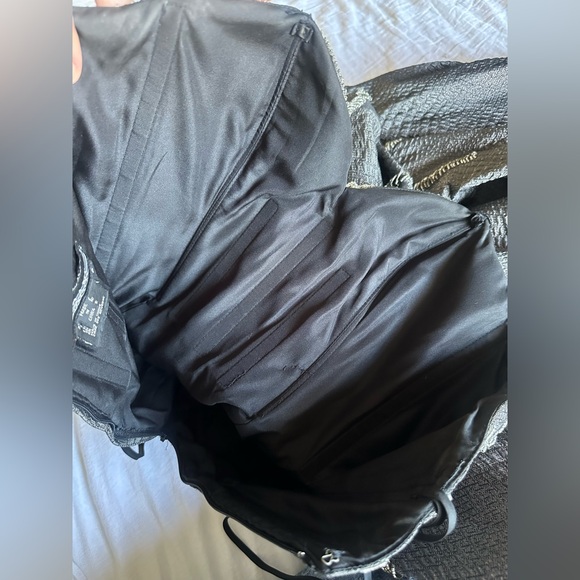 TERANI Formal Gown - Picture 8 of 9